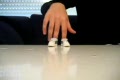 Finger breakdance
